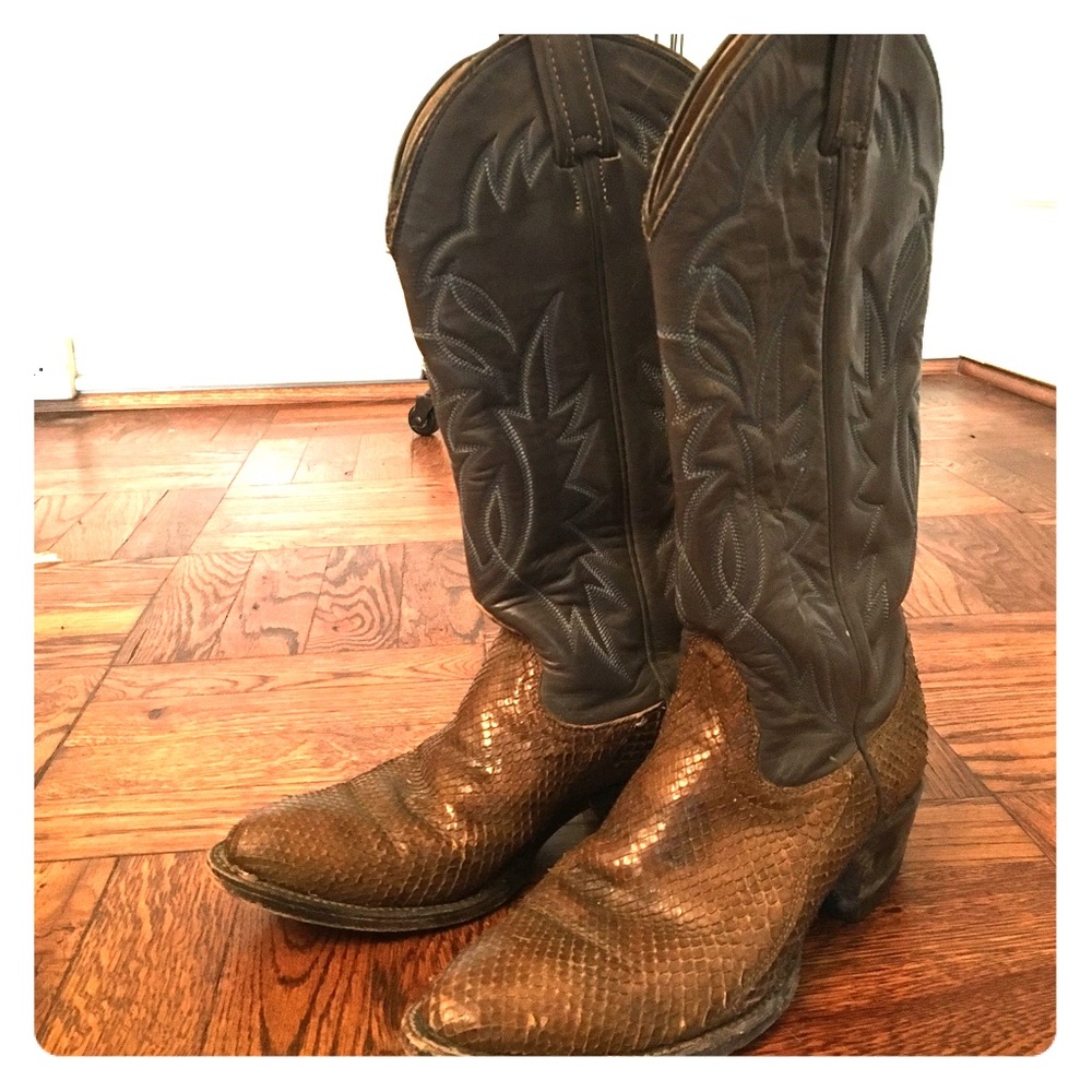 Authentic Tony Lama cowboy boots